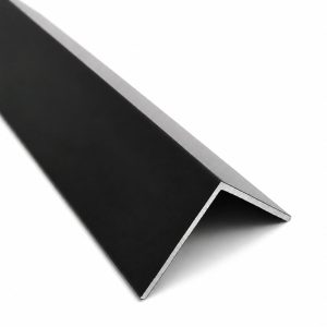 Алюмінієвий чорний рівносторонній кут 30×30×1. Довжина 3,0 м.
