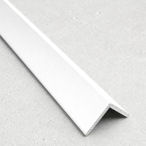 Алюмінієвий білий рівносторонній кут 10×10×1. Довжина 3,0 м.