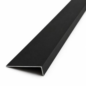 Алюминиевый черный разносторонний уголок 60×10×1.5. Длина 3,0 м.